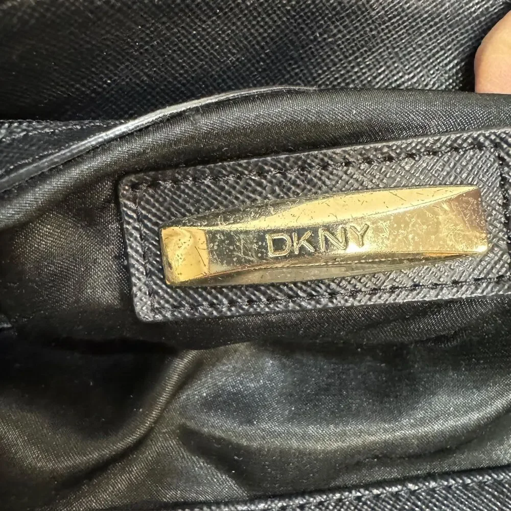 DKNY Leather Black Shoulder Bag Quilted Gold Purse Carryall Business Pocketbook